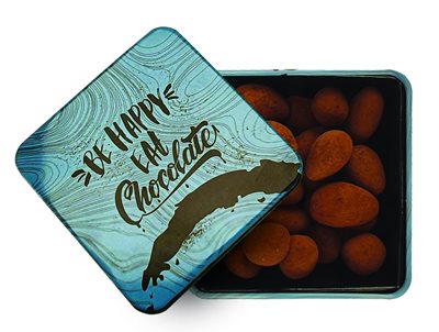 מארז פרליני שוקולד במעטפת קקאו עדין במילוי שקדים באריזת פח יוקרתית